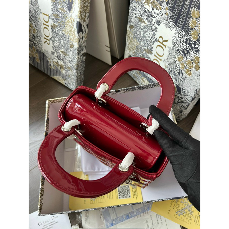 Túi da bóng dây bản to đính trang trí