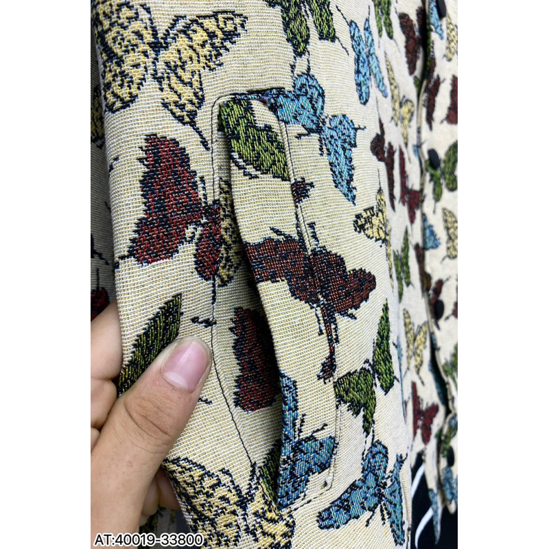 Áo khoác dạ LV hoạ tiết bướm new 2024