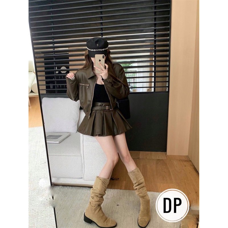 Set áo khoác da croptop+chân váy da xếp ly có đai