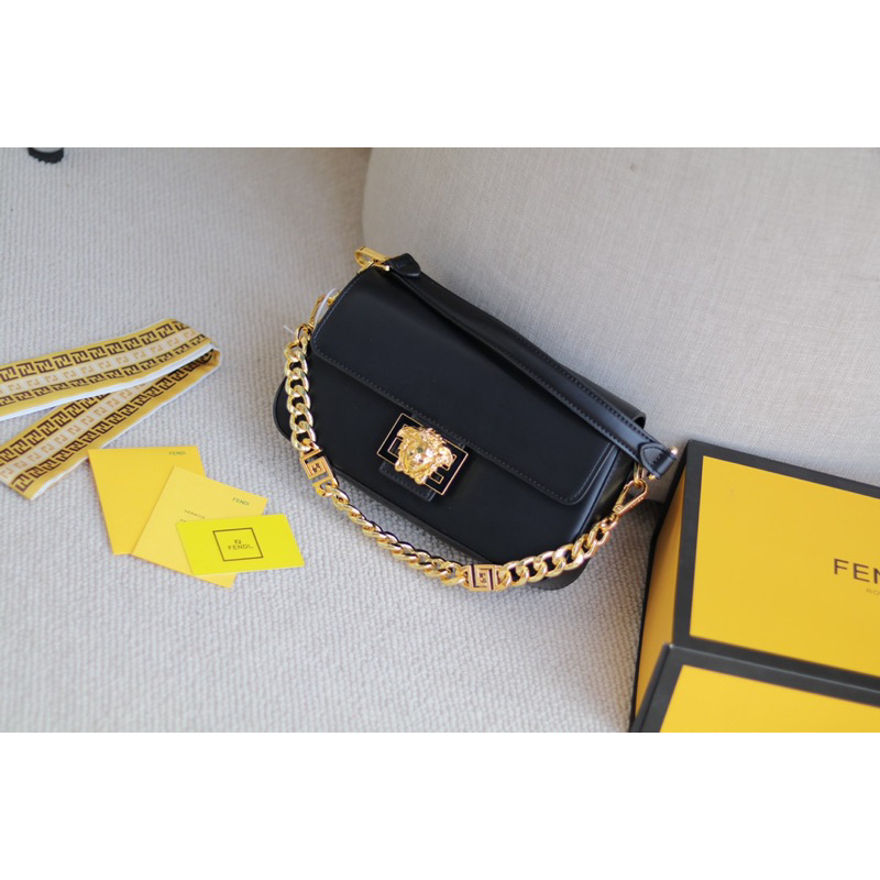 Túi dây xích đeo vai hoặc đeo chép