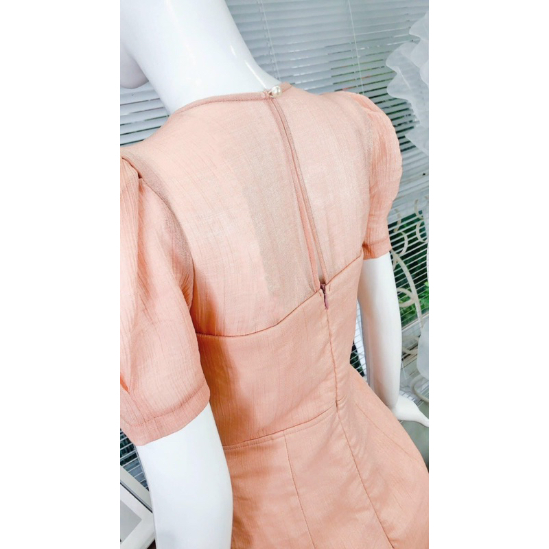 Đầm thiết kế dự tiệc , váy body hoa bèo hông sang chảnh T2M