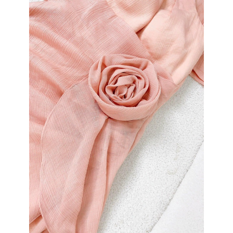 Đầm thiết kế dự tiệc , váy body hoa bèo hông sang chảnh T2M