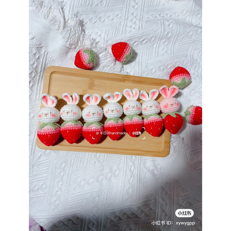 DIY Móc khoá hình thỏ dâu bằng len Handmade