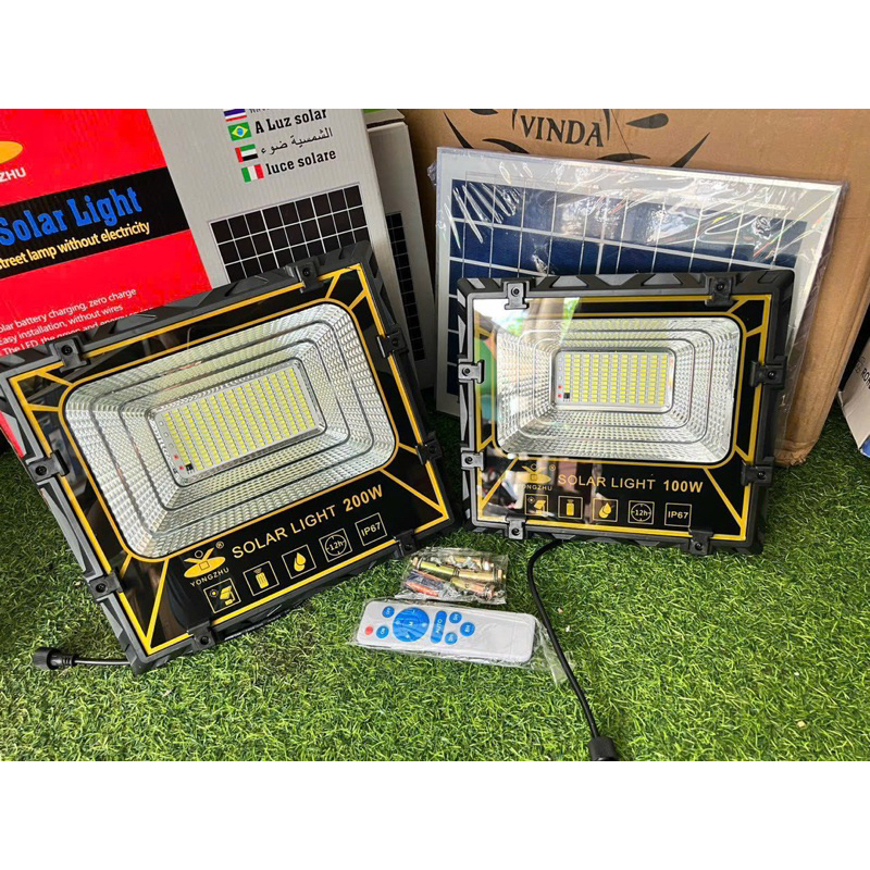 Đèn Pha Năng Lượng 100W - 200W