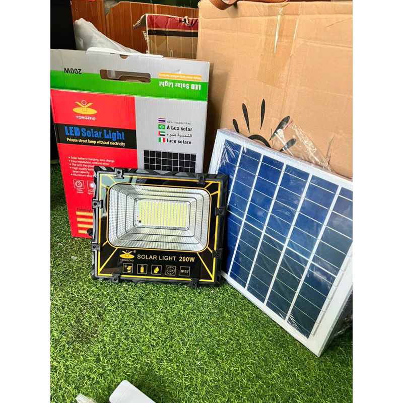 Đèn Pha Năng Lượng 100W - 200W