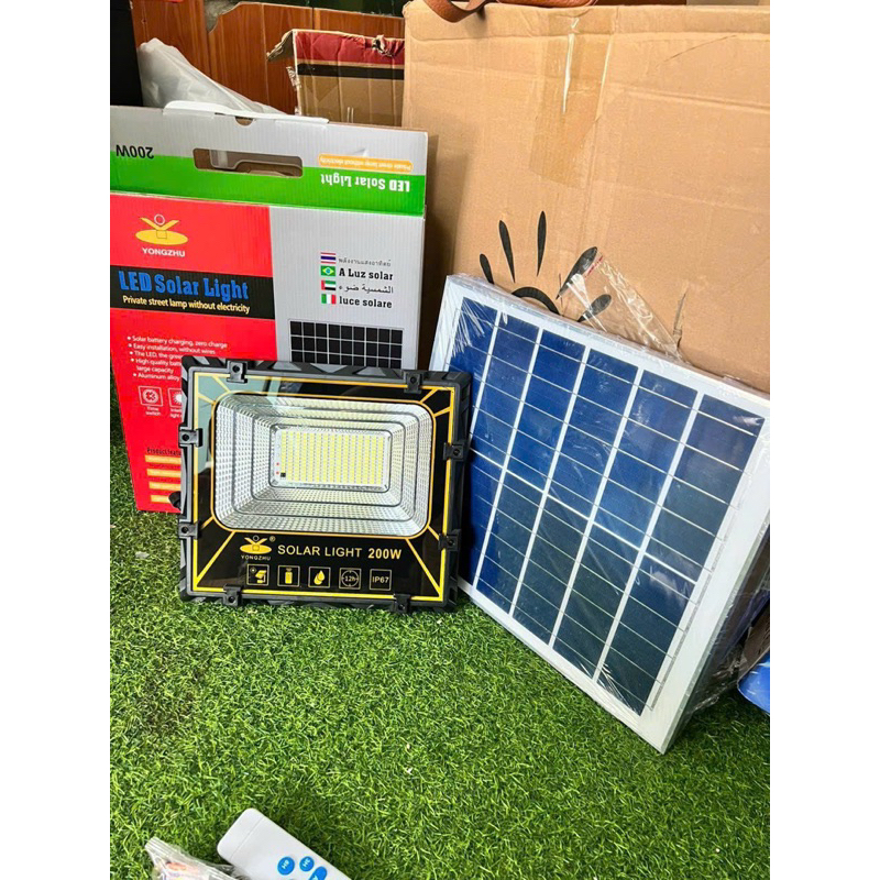 Đèn Pha Năng Lượng 100W - 200W