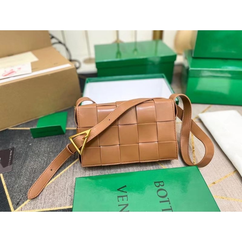 TÚI B0TTEGA C@SSETTE.