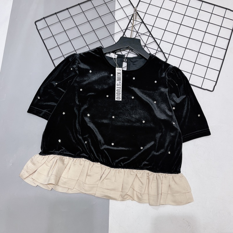 Áo nhung đính ngọc mix chân viền be xinh xắn