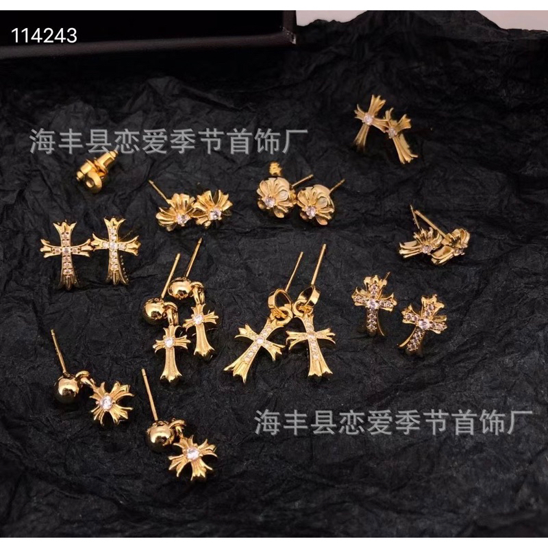 KHUYÊN TAI CHROME HEART Vàng Đính Đá CH-447 -BÔNG TAI Thánh Giá Chrome heart Vàng CH / Chrome heart earrings Gold