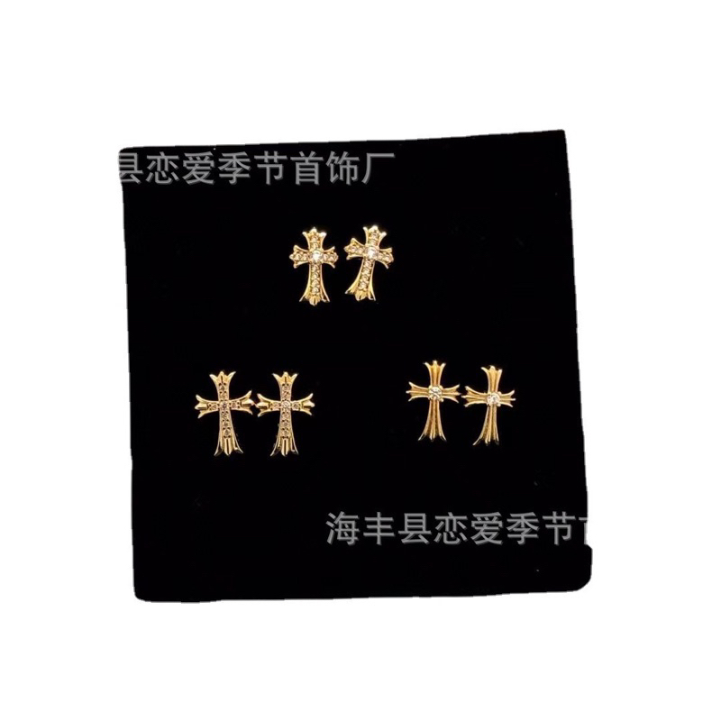 KHUYÊN TAI CHROME HEART Vàng Đính Đá CH-447 -BÔNG TAI Thánh Giá Chrome heart Vàng CH / Chrome heart earrings Gold