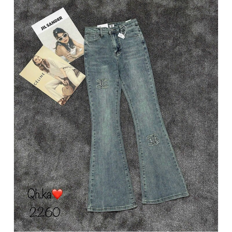Quần jeans denim ống loe thêu hoạ tiết X hot trend 2023