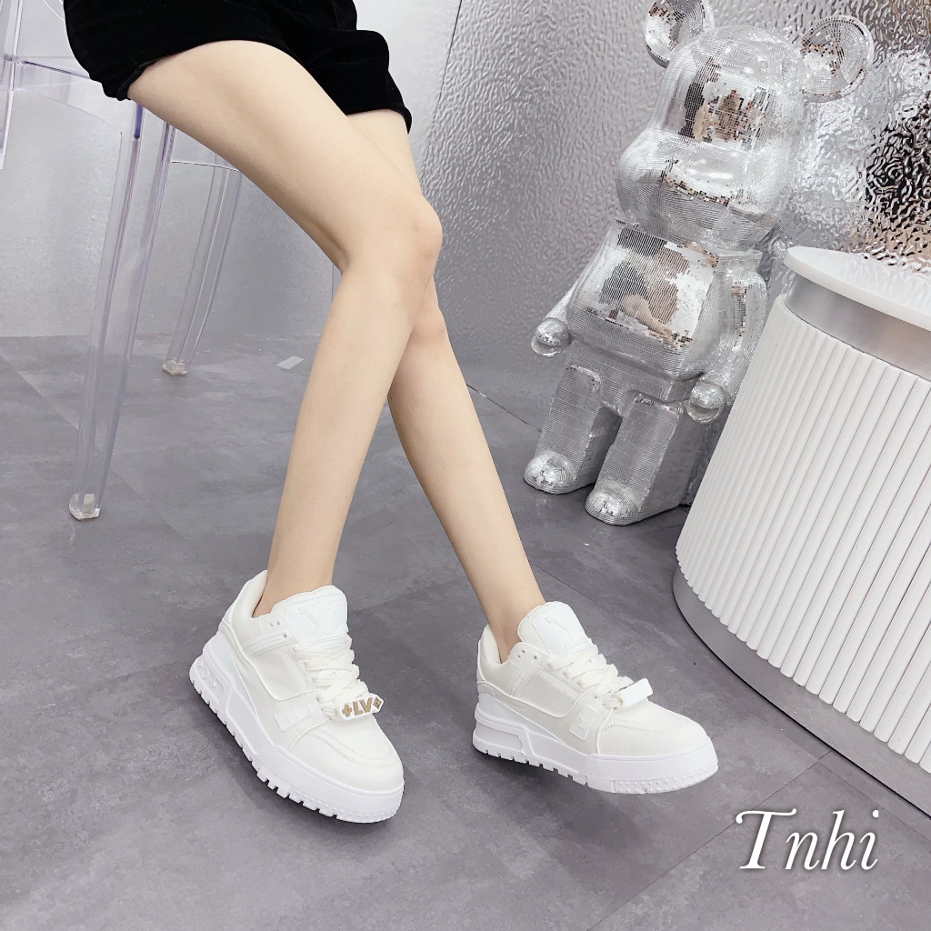 GIÀY THỂ THAO LV CHARM NEW