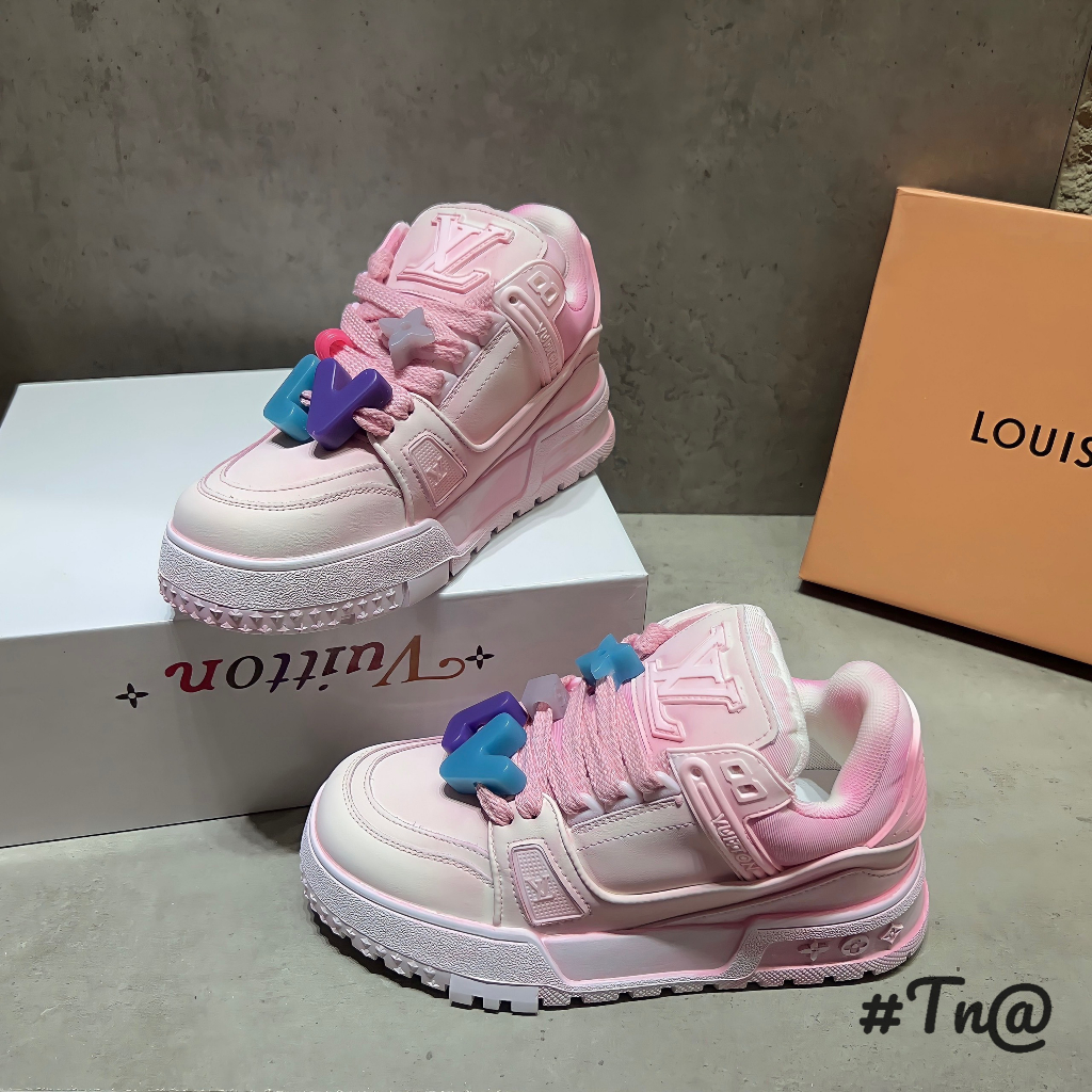 GIÀY THỂ THAO LV CHARM