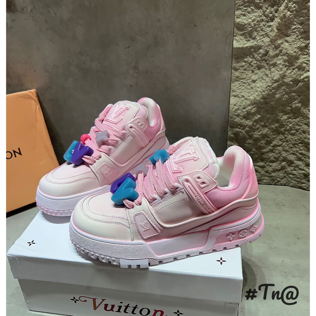 GIÀY THỂ THAO LV CHARM