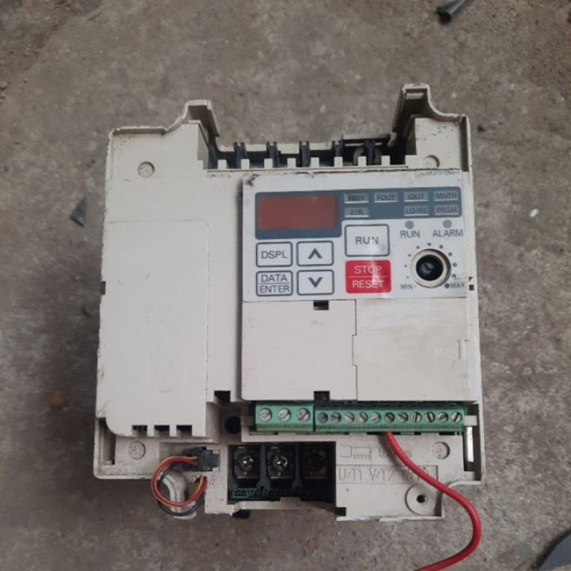 Biến tần yaskawa 220v/2hp