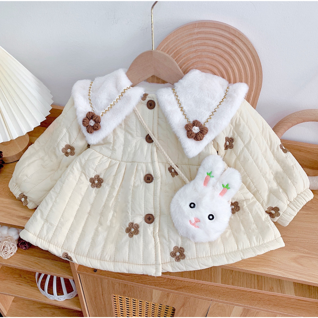 Áo Khoác Kem Họa Tiết Thêu Hoa Nâu Kèm Túi Thỏ Siêu Xinh, Áo Khoác Mùa Đông Cho Bé Từ 9-19kg Hey Susie AK1433
