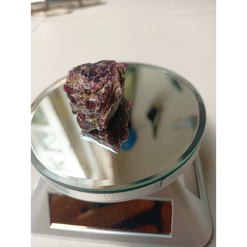 Đá Tinh thể Spinel màu tím Lavender 38.5 g