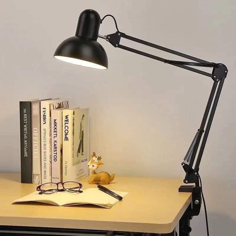 Đèn học PIXAR Bóng LED Chống Cận Bảo Vệ Mắt Đổi 3 Màu Kẹp Bàn Chắc Chắn