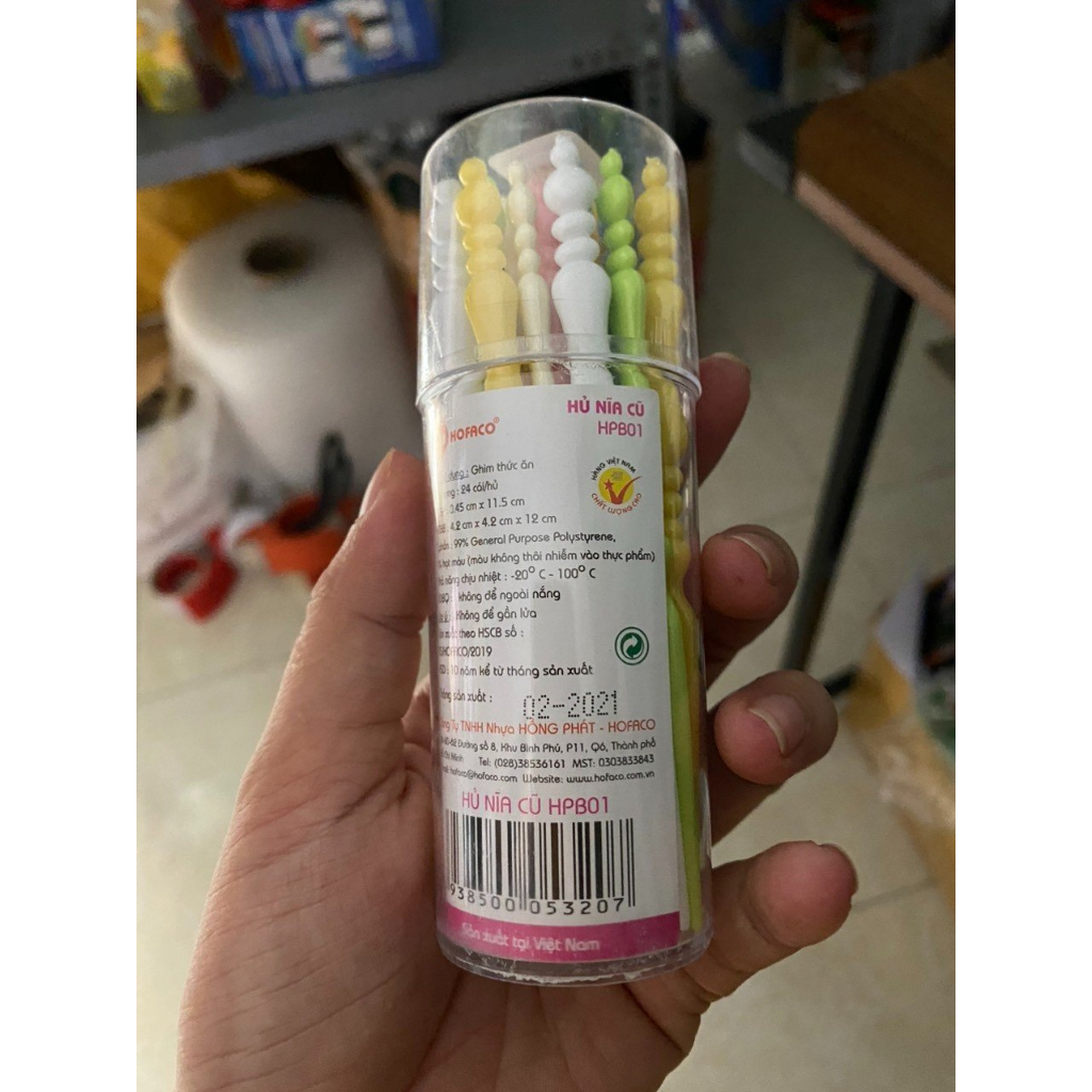 Hộp 24 nĩa gim thức ăn, trái cây bằng nhựa cán hoa văn 11.5 cm Hofaco HPB01