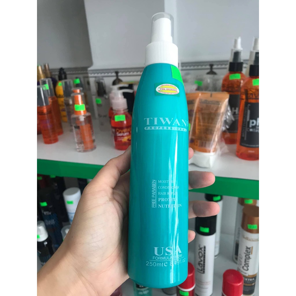 Xịt dưỡng mềm mượt tóc Tiwan 250ml
