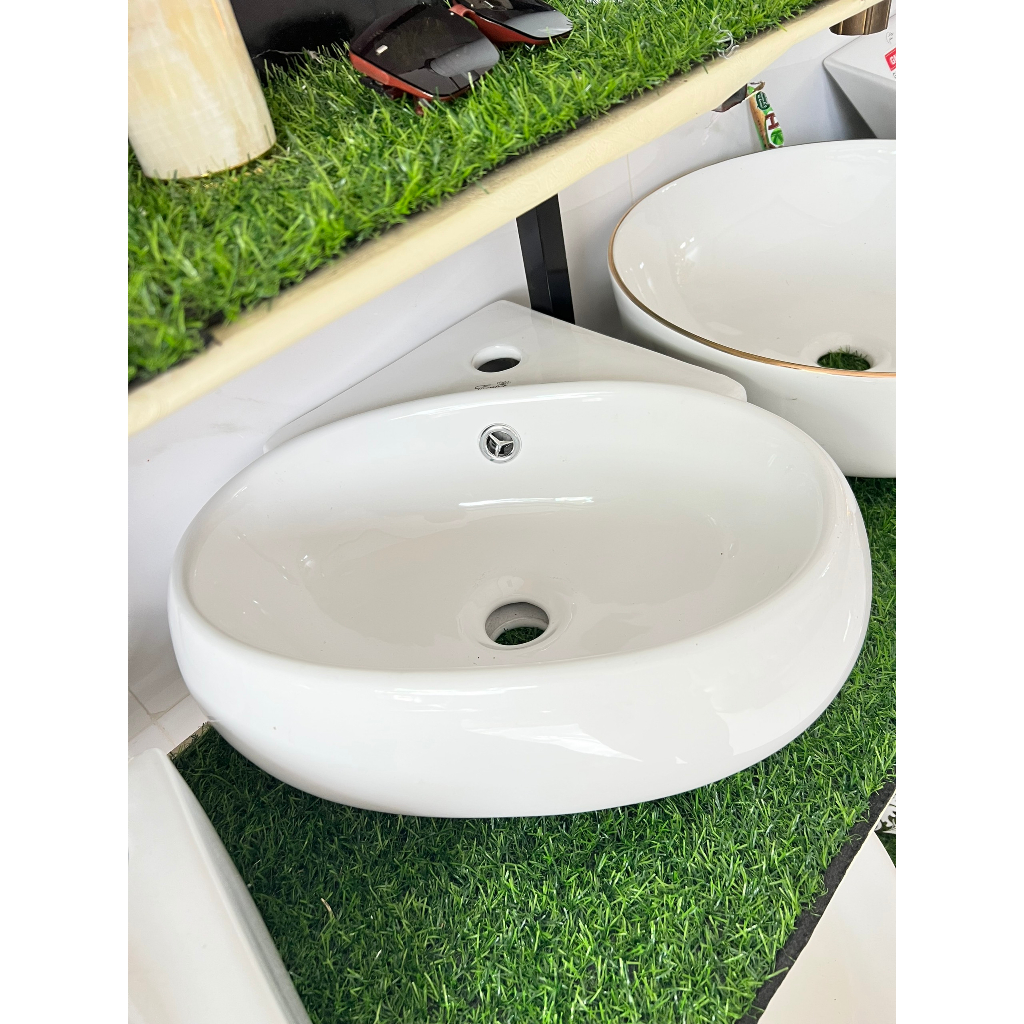 Chậu rửa mặt góc treo tường cao cấp