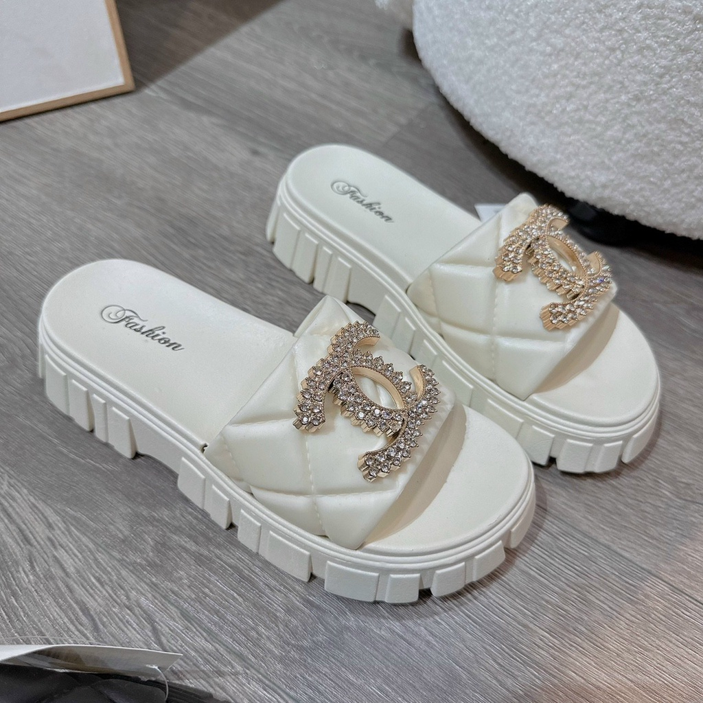 Dép nữ quai ngang Đính Đá Chữ CC, dép đế bánh mì nữ tăng chiều cao 3cm