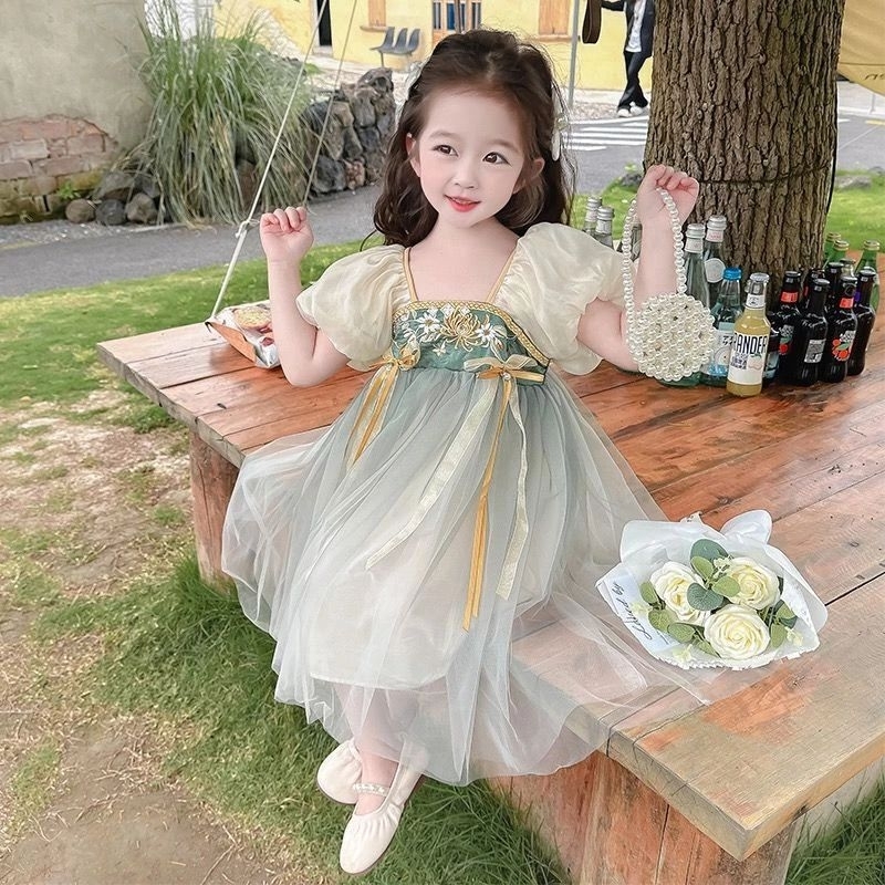 Đầm bé gái, đầm cổ trang thêu hoa siêu xinh cho bé đi chơi đi tiệc chụp hình dã ngoại