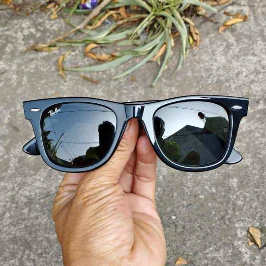 KÍNH RAY - BAN ITALY HÀNG CHÍNH HÃNG ĐÃ QUA SỬ DỤNG. TRÒNG THỦY TINH CHỐNG UV. THỜI TRANG DÀNH CHO CẢ NAM VÀ NỮ