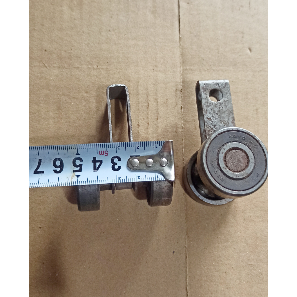 Bộ 2 Bánh xe cửa lùa, Bi treo cửa lùa, lắp đặt cửa xếp, cửa lùa, cửa đẩy, bi treo 201 301