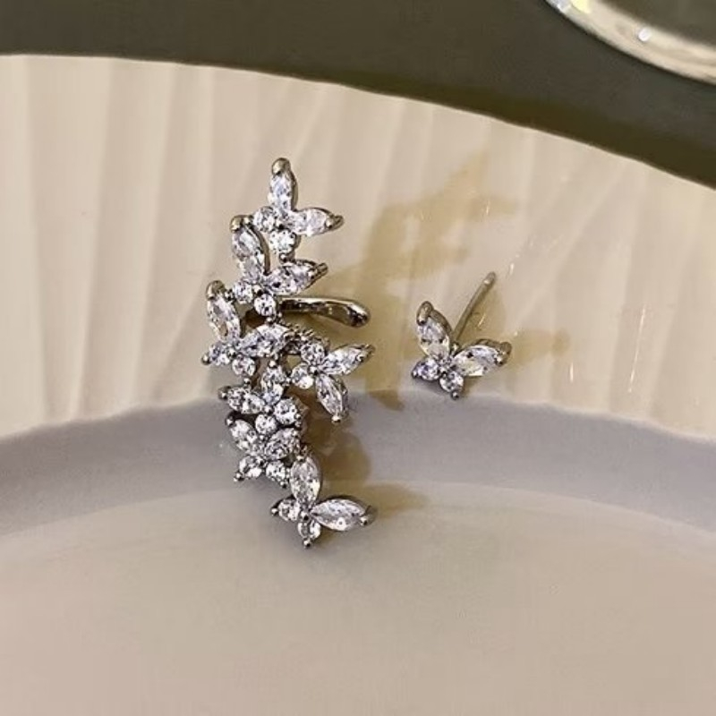 Khuyên Kẹp Vành Tai Hoa 4 Cánh BUFF NHÀ NHỎ 1470