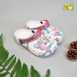 Dép sục cross classic in hình họa tiết bướm trẻ em, dép sục classic trẻ em tặng kèm 10 jibbitz gắn dép - Nhà Cá Sấu