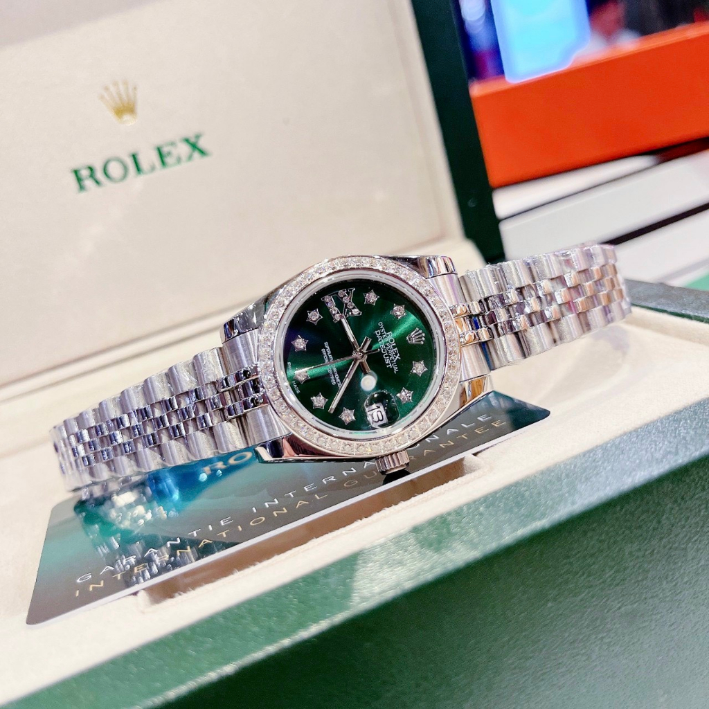 Đồng hồ nữ Rolex DateJust 32mm máy quartz, viền đá CZ