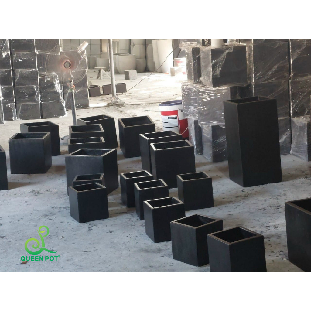 Chậu xi măng đá mài hình vuông Queenpot