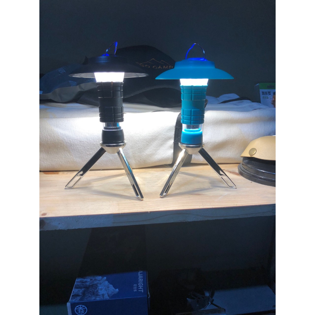 Đèn dã ngoại, cắm trại chống thấm - 2200mAh