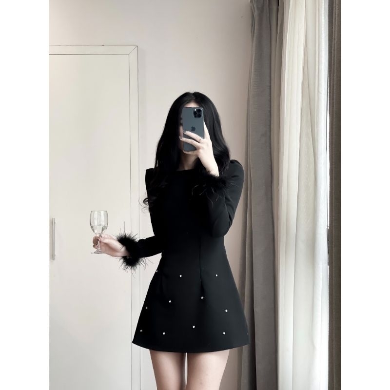 Đầm Cổ Thuyền Thu Đông Đính Đá Tay Lông Vũ Siêu Xinh - Linda dress