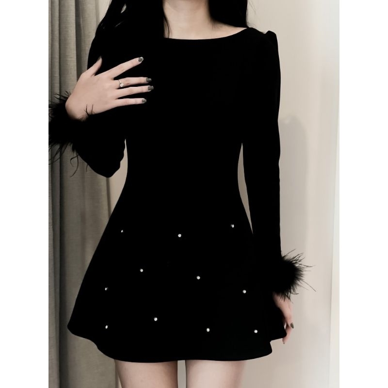 Đầm Cổ Thuyền Thu Đông Đính Đá Tay Lông Vũ Siêu Xinh - Linda dress