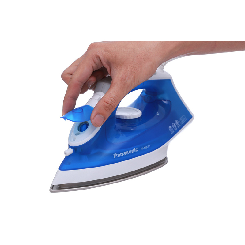 Bàn Là PANASONIC NI-M300TARA - Công Suất 1800W - Hàng Chính HÃng Bảo Hành 12 Tháng