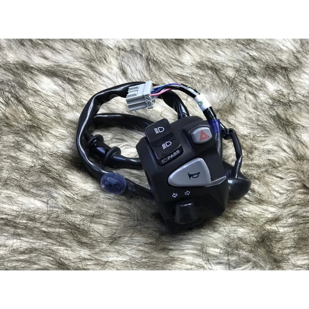 Cùm Công Tắc CB650F chính hãng Honda | H2 Motocare