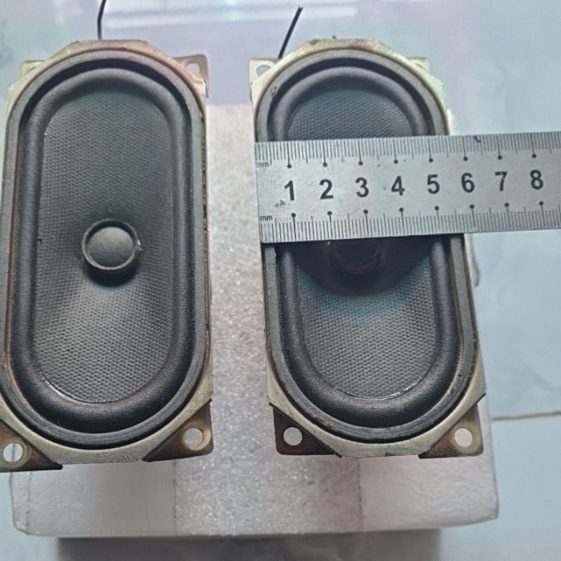 Cặp loa toàn dãi 8ohm/ 15w , tháo tử tivi SONY , từ kín