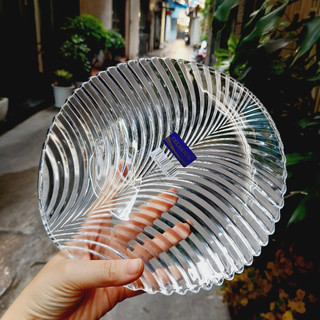 Đĩa thủy tinh/ Khay thủy tinh, đĩa hình chiếc LÁ PHẲNG, thủy tinh đẹp sáng bóng đường kính 25cm