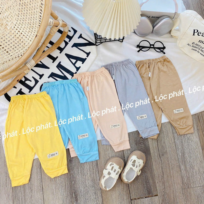 Quần dài cho bé trai và bé gái chất thun lạnh mềm mịn mát thông hơi QCD03