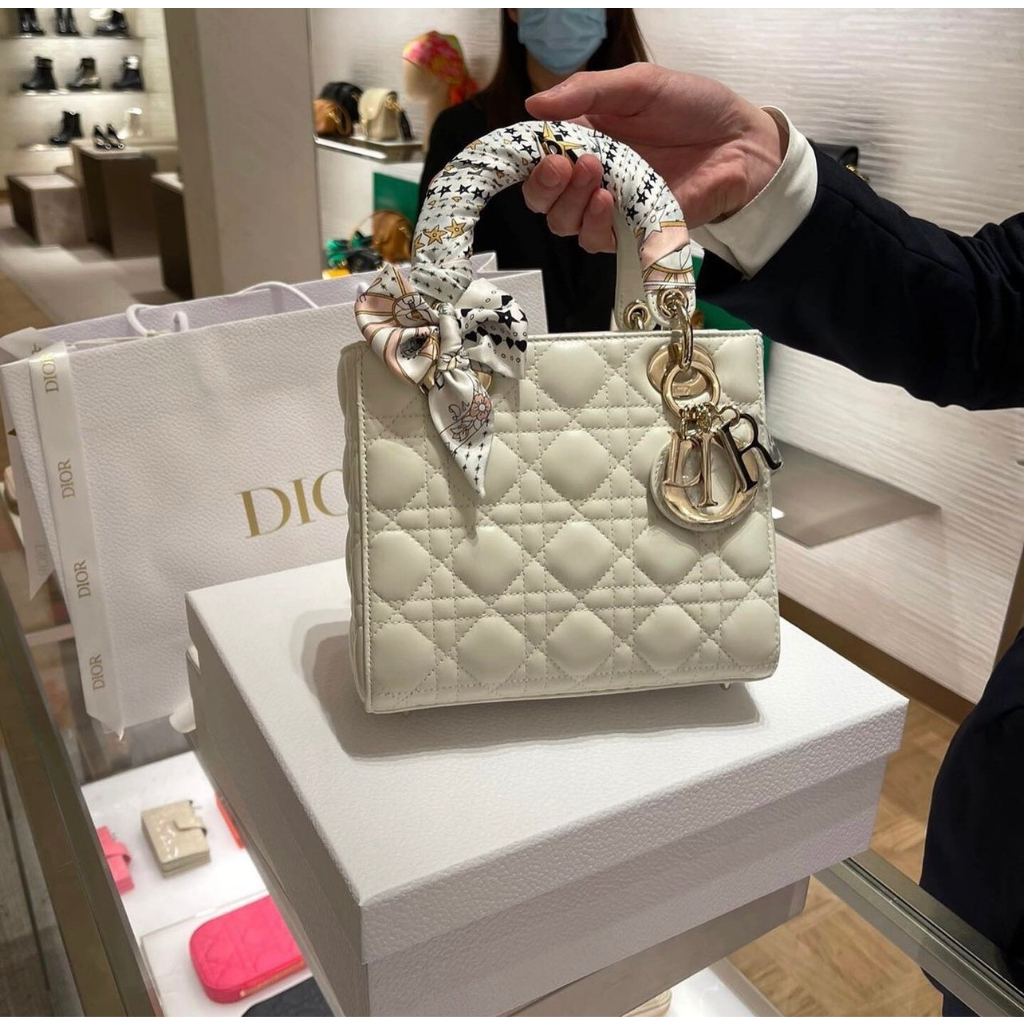 Túi Xách Di.O lady size 20cm tag vàng da lì màu trắng