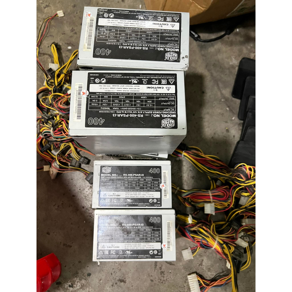 Nguồn CoolerMaster 400w chính hảng cần bán.