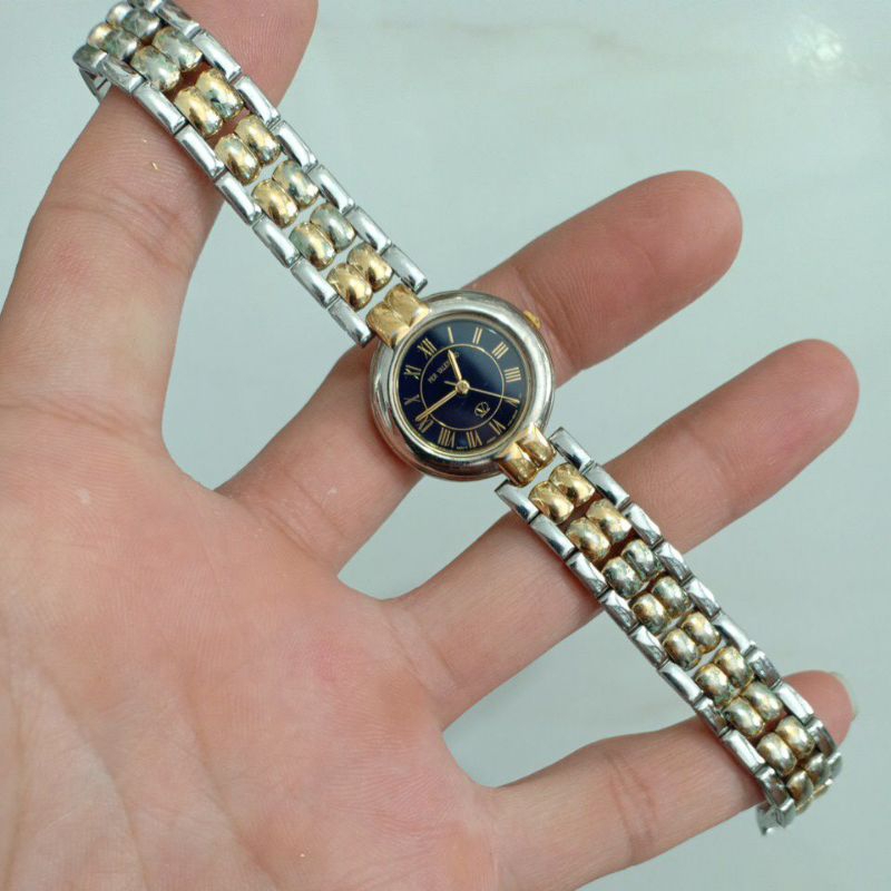 Đồng hồ si nhật nữ hiệu VALENTINO demi