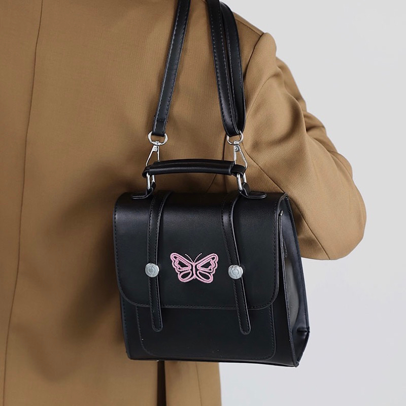 Balo mini màu đen họa tiết Butterfly