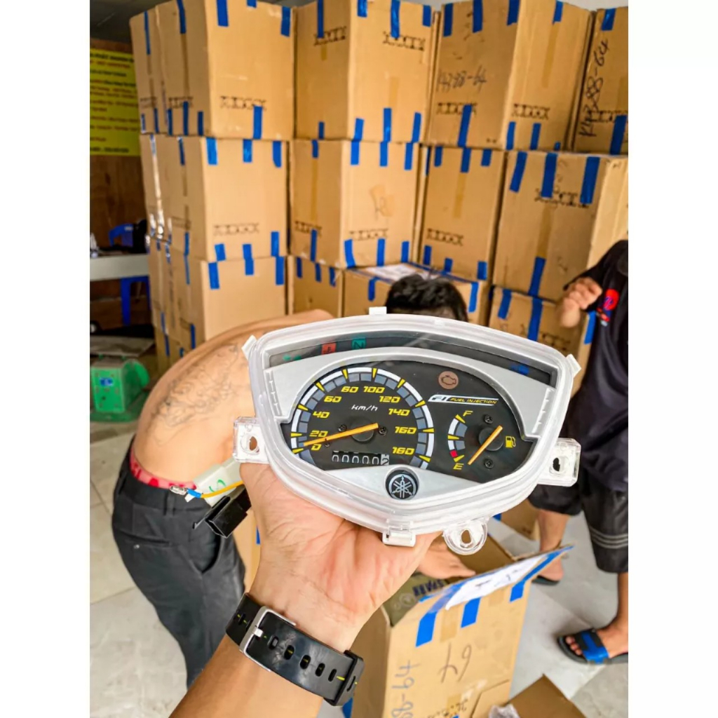 Đồng hồ Spark mặt kim vàng gắn Sirius - Ex2010