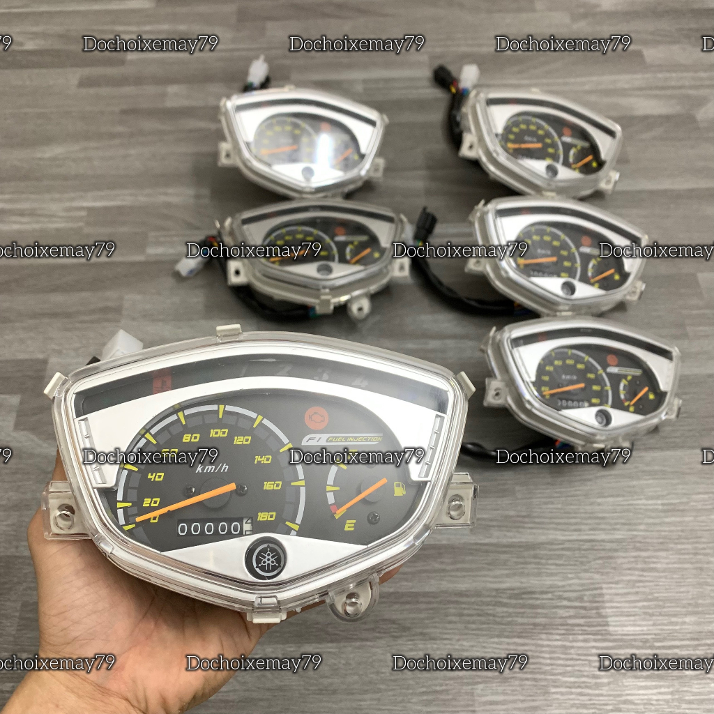 Đồng hồ Spark mặt kim vàng gắn Sirius - Ex2010