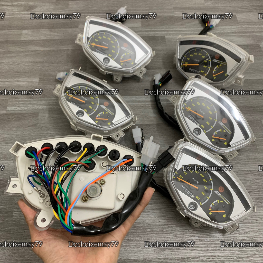 Đồng hồ Spark mặt kim vàng gắn Sirius - Ex2010