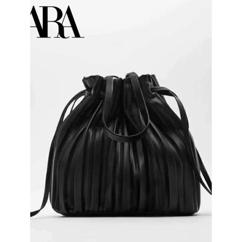 Túi Xách zara bucket dập ly da mềm 2 màu đen và trắng