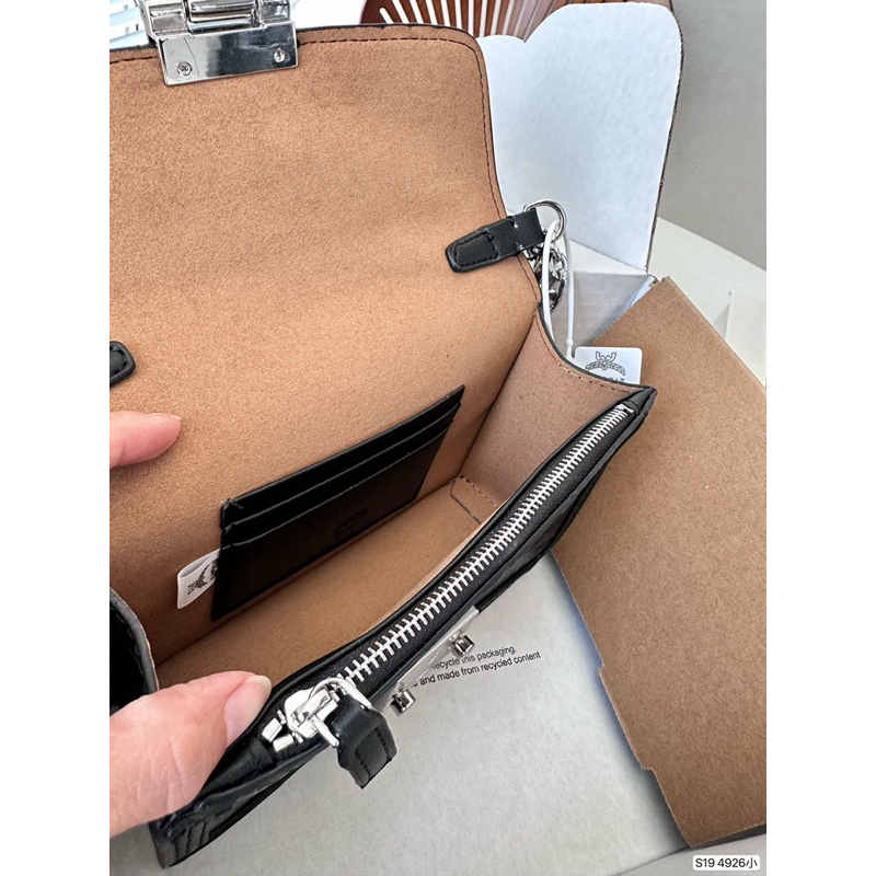 💰Túi đeo chéo đeo vai M.CM TRACY đen khoá bạc Classic Print Mini Chain